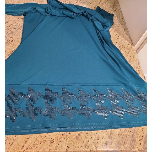 Susan Graver Artisan Size 1X Liquid Knit Tunic with Asymmetric Hem Embellished - Picture 14 of 16